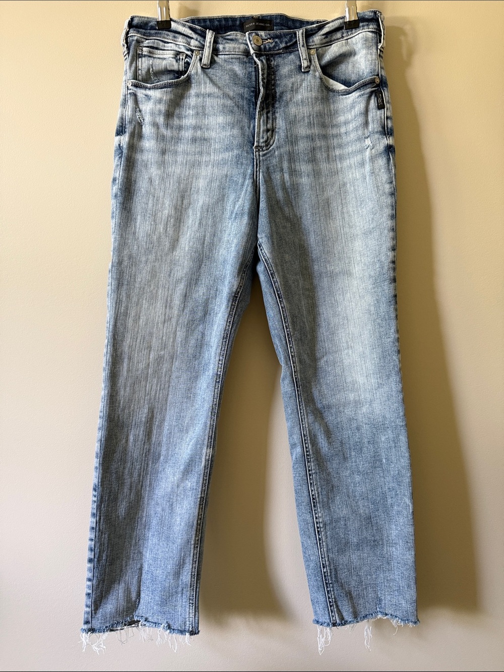 Silver Jeans Light Wash Cropped Ankle Jeans